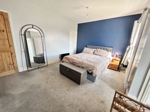 Bedroom- click for photo gallery